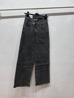 Jeans Ada