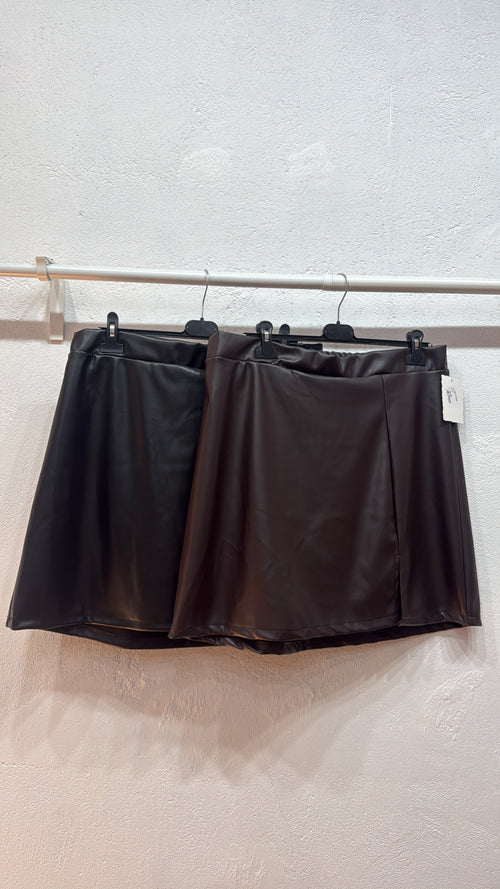 Minigonna ecopelle curvy