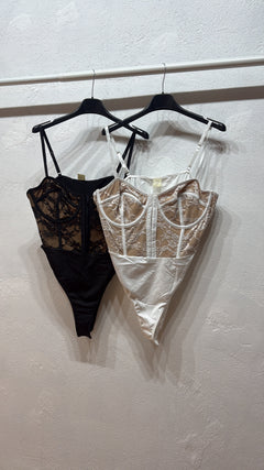 Corpetto sensual curvy