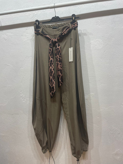 Pantaloni sport curvy