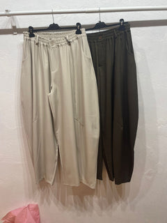 Pantaloni lavanda curvy