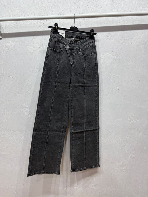Jeans Ada